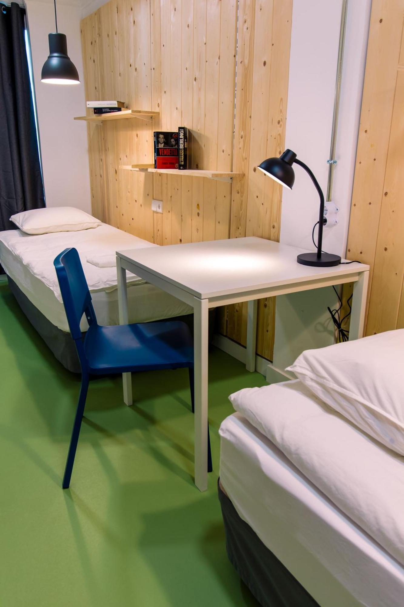 Koala Hostel Mercado Alicante Bagian luar foto